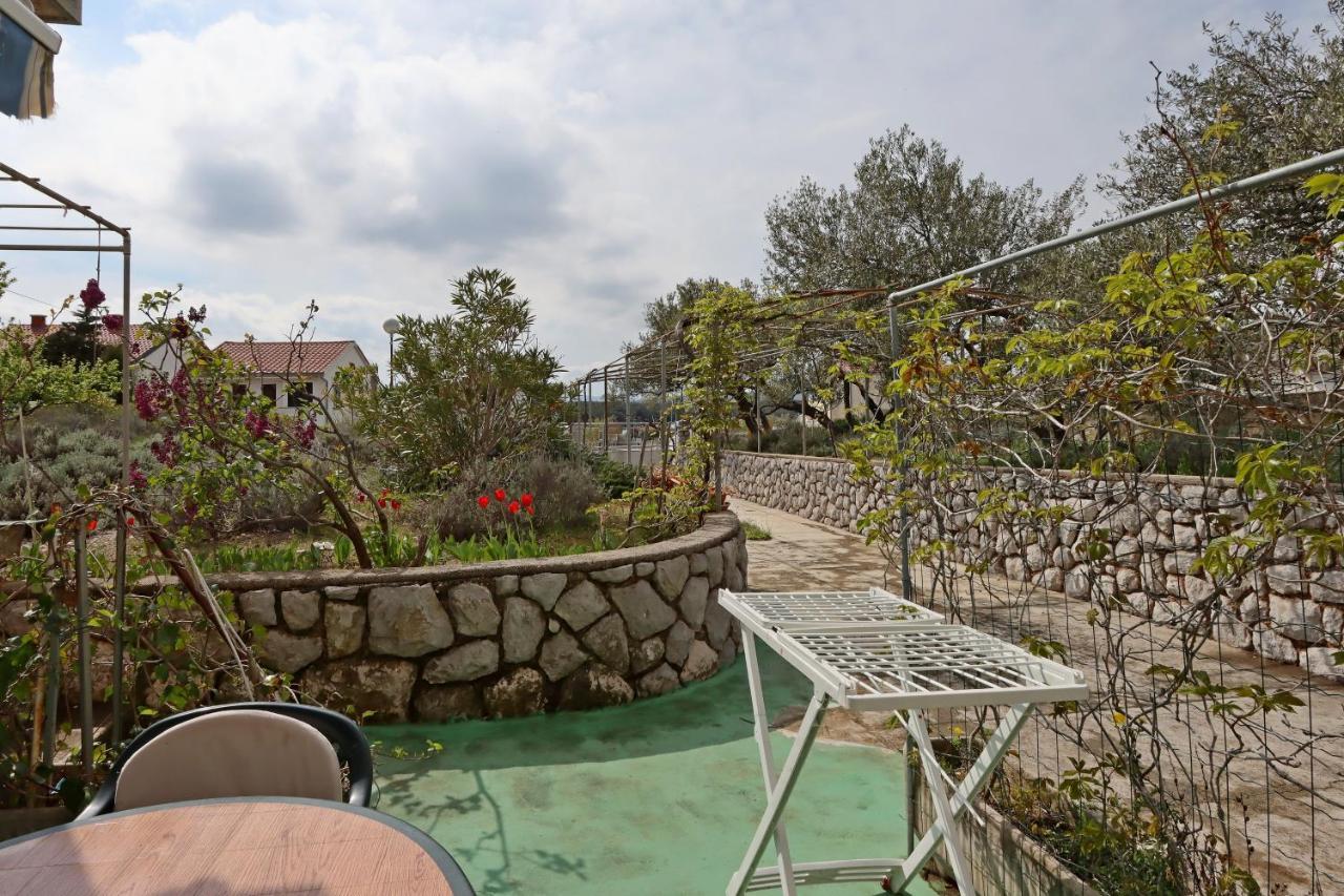Studio Punat 5410a Bagian luar foto